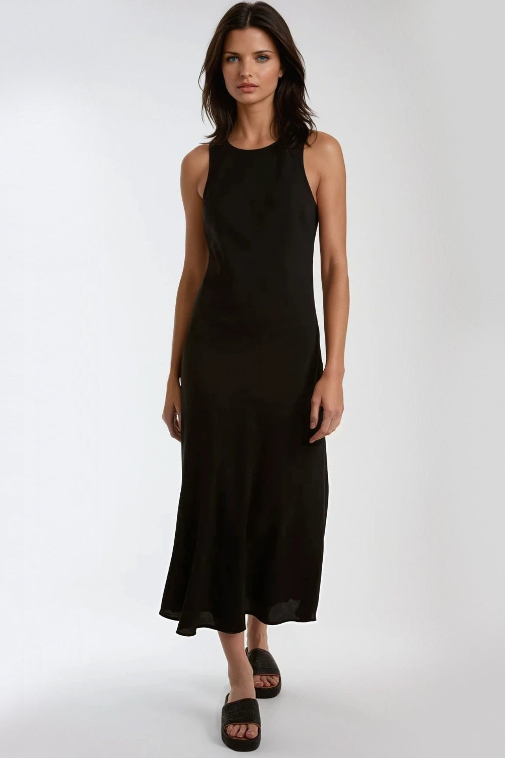 Black Round Neck Maxi Dress